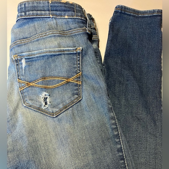 Abercrombie & Fitch Pants- Women’s 2R - Picture 3 of 9